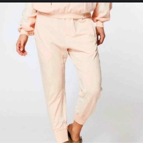 Young fabulous and broke peach Odin jogger. - Picture 3 of 15